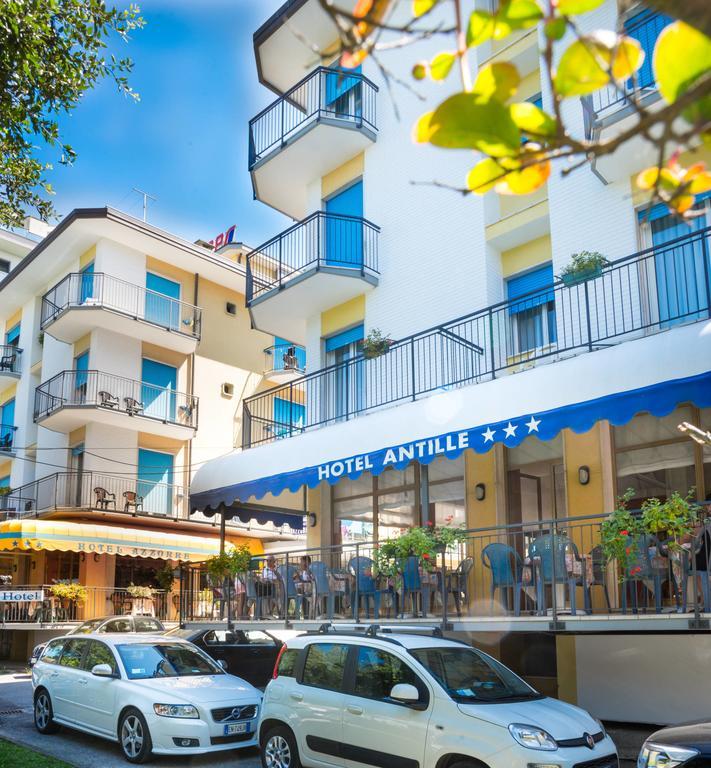 Hotel Antille E Azzorre Lido di Jesolo Exteriör bild